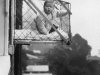 gabbie-per-bambini-utilizzate-per-assicurarsi-che-i-bimbi-che-vivevano-negli-appartamenti-potessero-avere-abbastanza-luce-solare-ed-aria-fresca-ca-1937